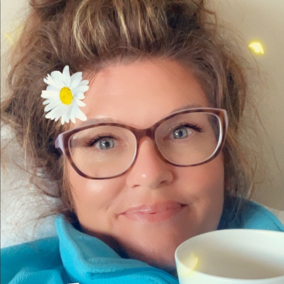 Meet your Posher, Kristen - Picture 5 of 9